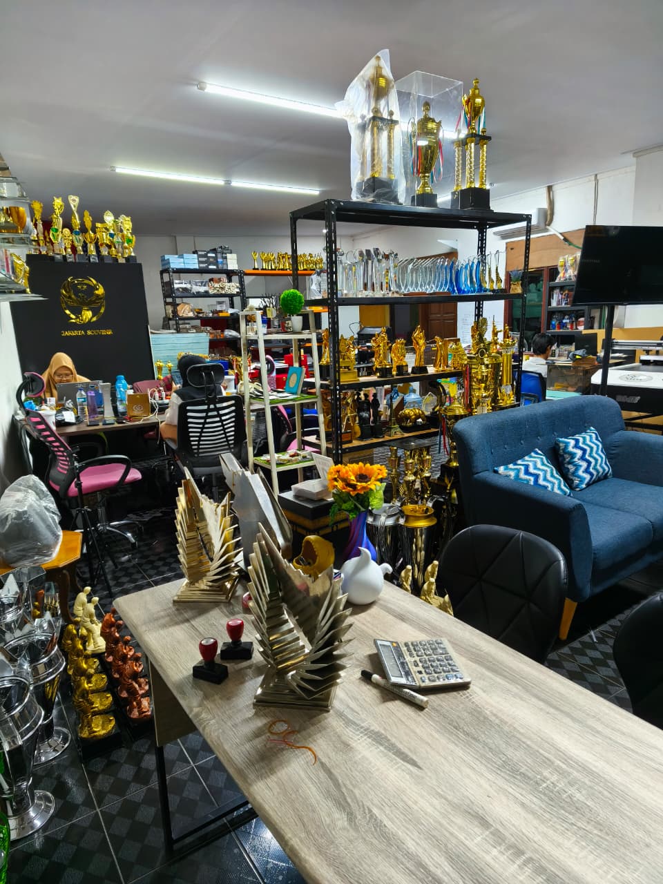 Toko Jakarta Souvenir Group