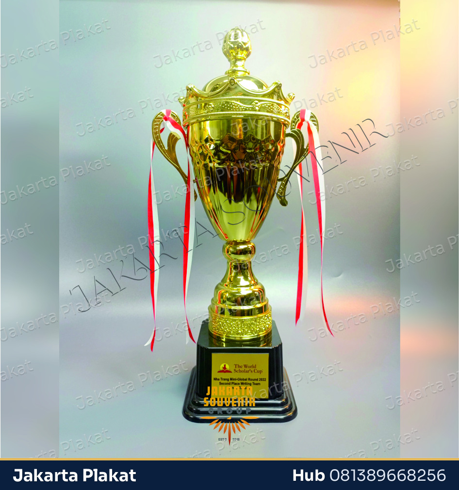 Trophy Emas Mewah - Jakarta Plakat