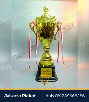 Trophy Emas Mewah
