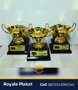 Trophy Cup Mewah