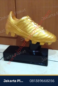 Trophy Fiber Sepatu Bola