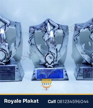 Trophy Fiber Pemain Golf