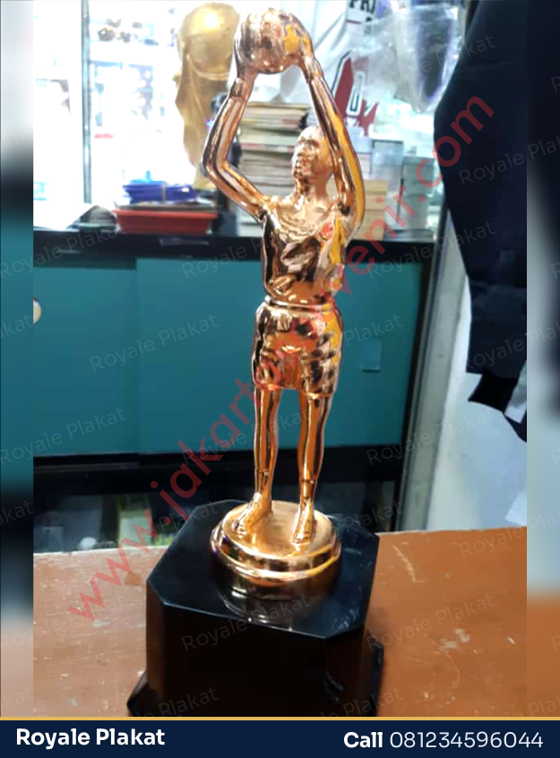 Trophy Basket - ROYALE PLAKAT
