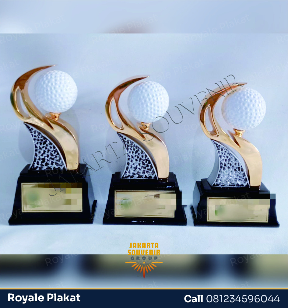 Trophy Golf Mewah - ROYALE PLAKAT