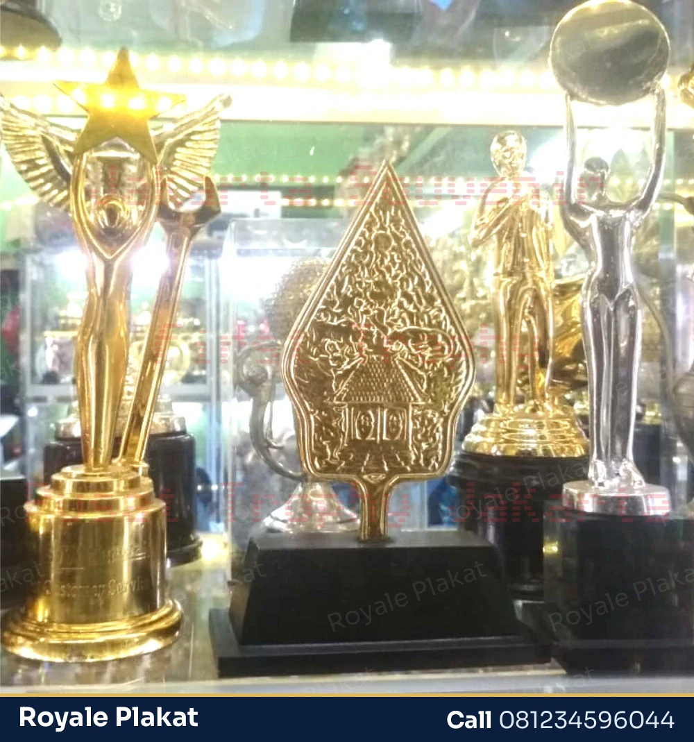 Trophy Wayang Budaya - ROYALE PLAKAT