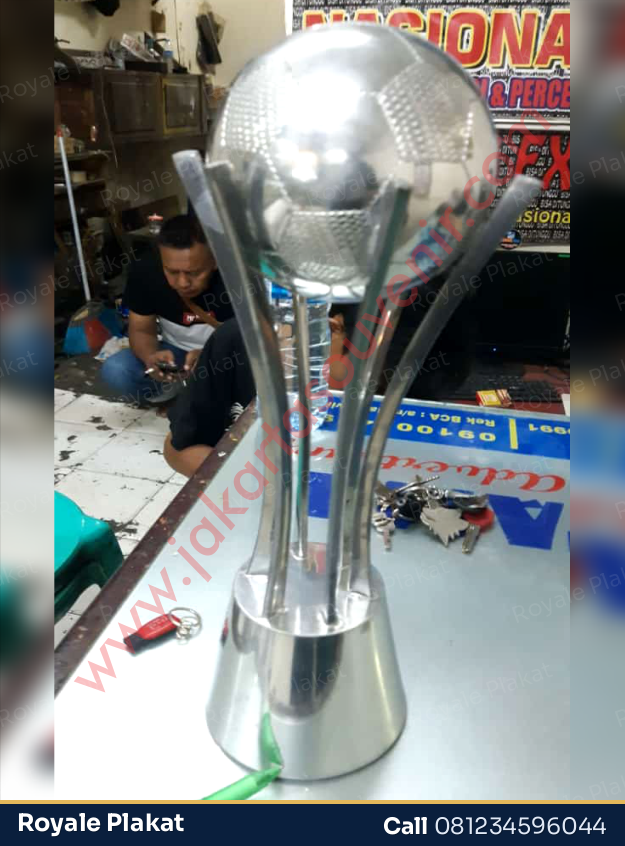 Trophy Bola Timah Silver - ROYALE PLAKAT