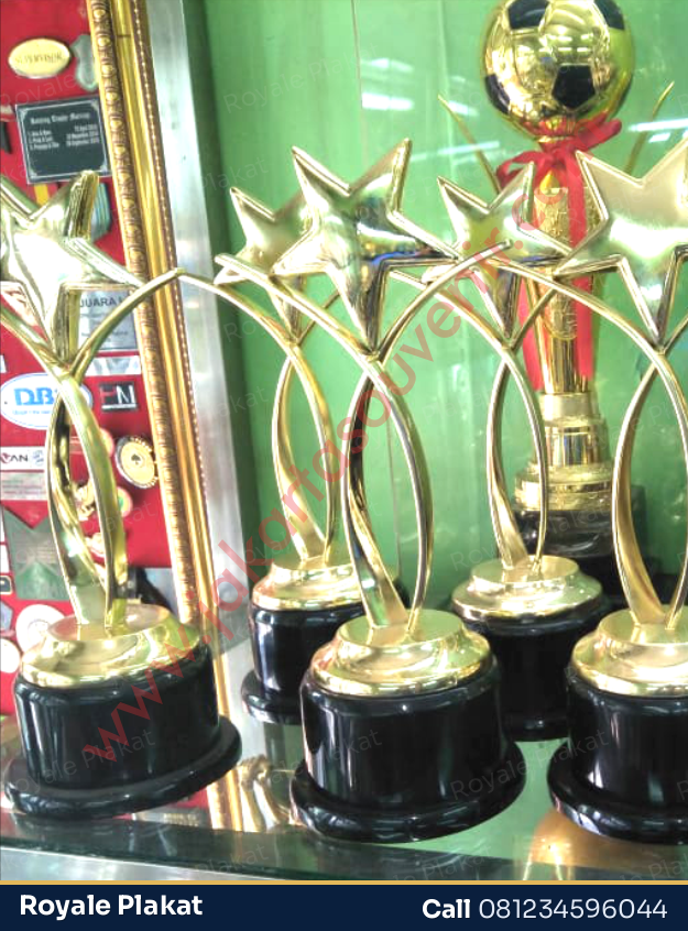 Trophy Timah Bintang - ROYALE PLAKAT