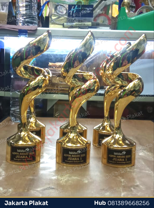 Trophy Timah Lingkar - Jakarta Plakat