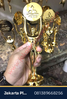 Trophy Timah Mitsubishi