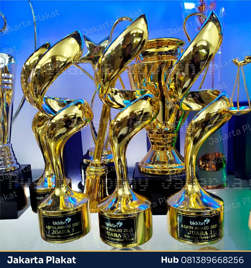 Trophy Abstrak Modern - Jakarta Plakat