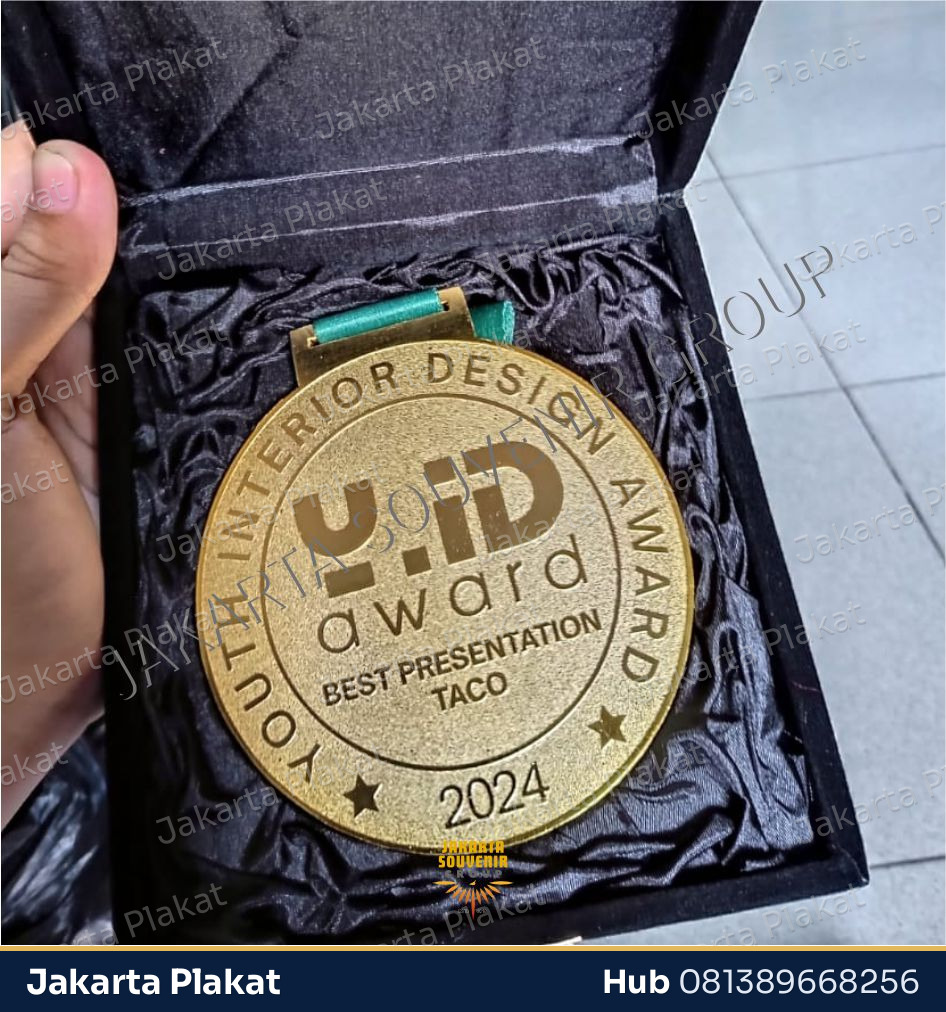 Medali Zinc Sport Award - Jakarta Plakat