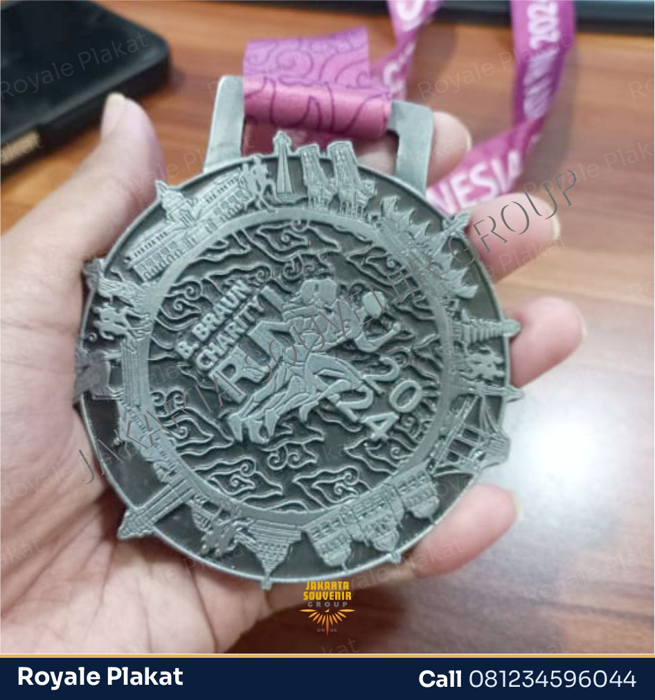 Medali Akrilik Premium 3D - ROYALE PLAKAT