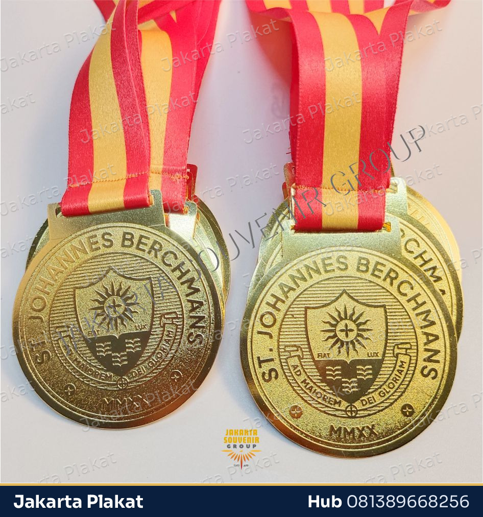 Medali Kuningan Champion - Jakarta Plakat