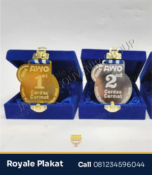 Medali Resin Karakter Cartoon