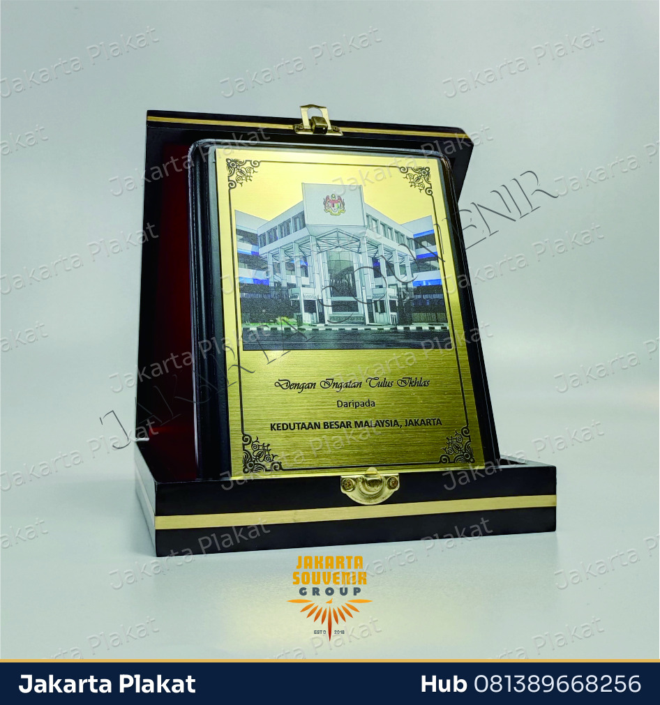 Plakat Kayu Premium - Jakarta Plakat