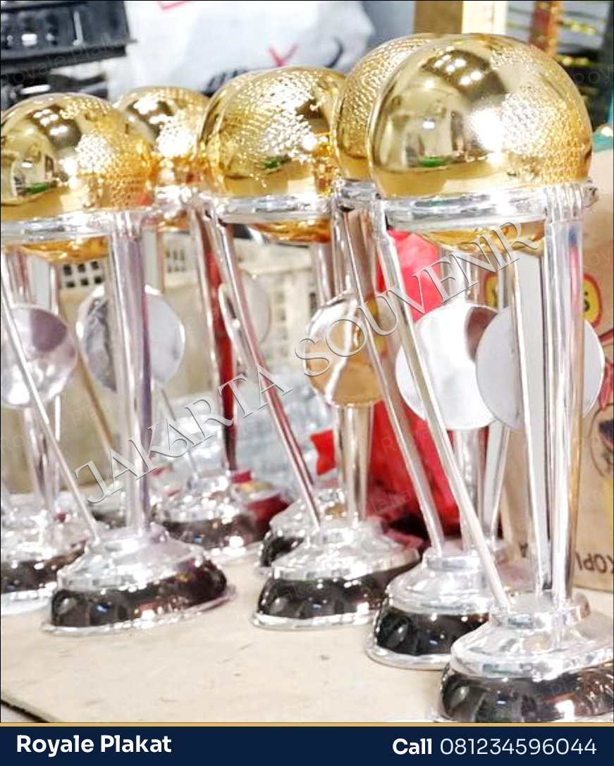 Piala Plastik Bola Dunia - ROYALE PLAKAT