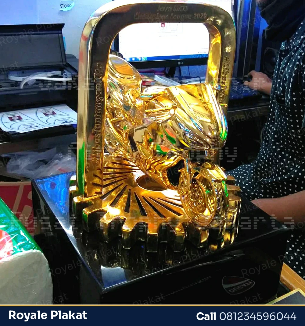 Piala Plastik Motor Sport - ROYALE PLAKAT