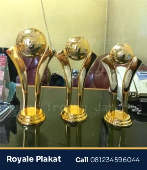 Piala Plastik Renang
