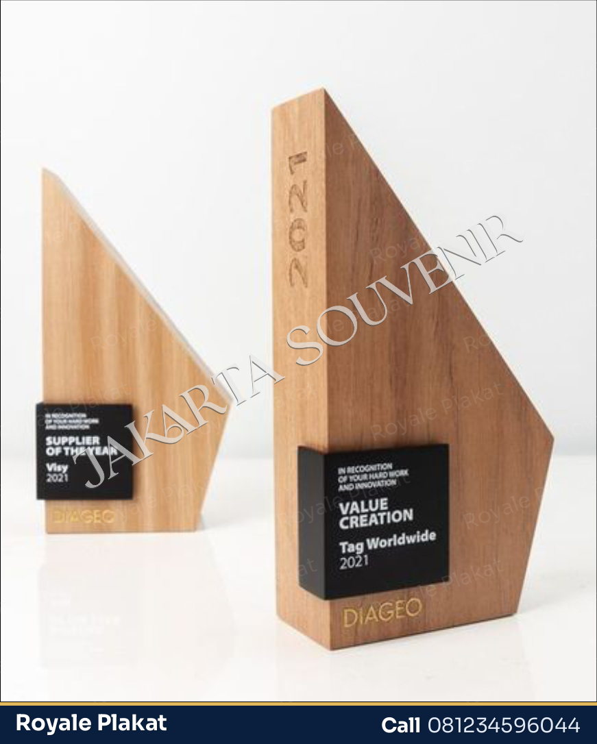 Plakat Kayu + Akrilik Premium - ROYALE PLAKAT
