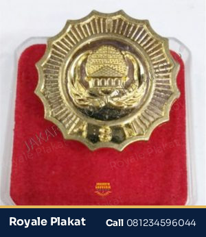 Pin Anniversary Korporat