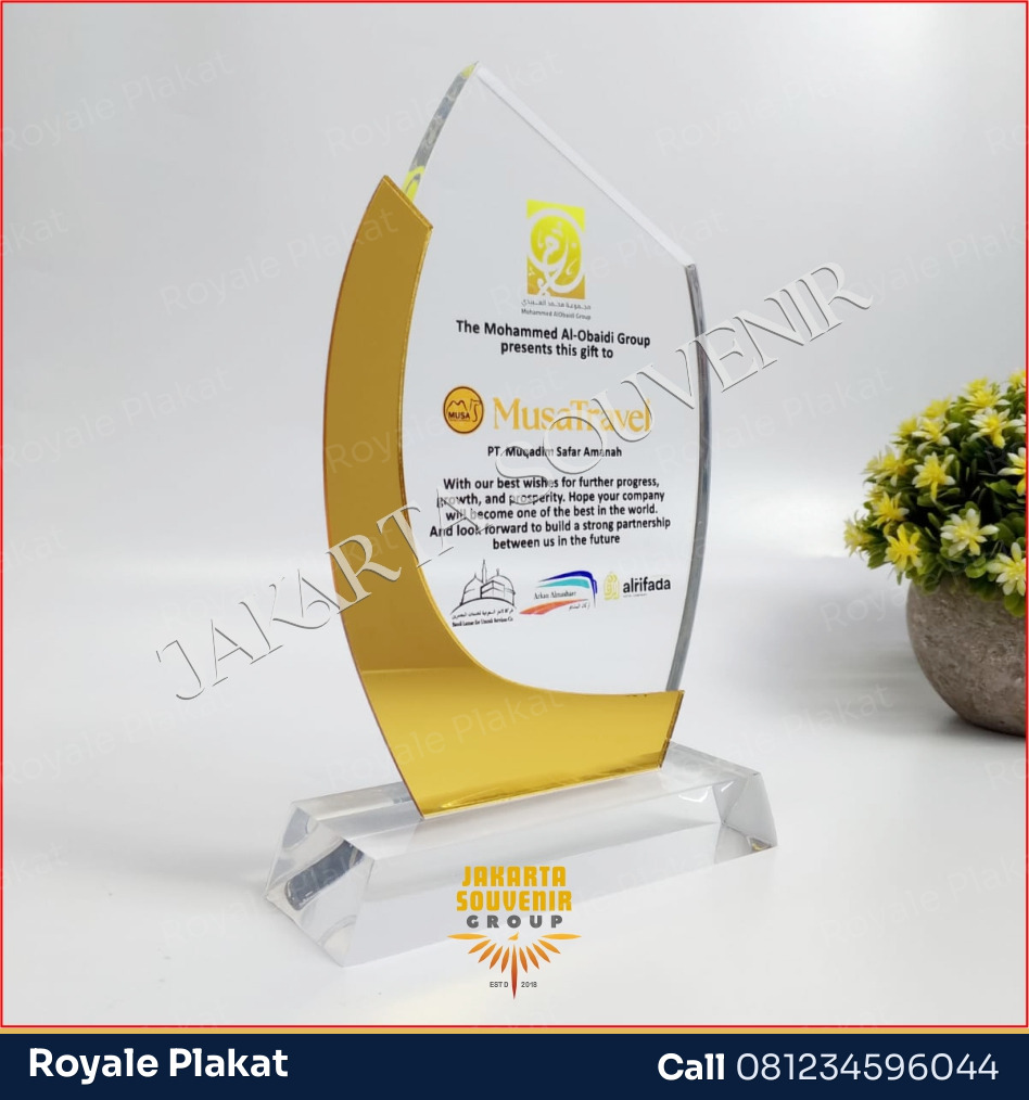 Plakat Akrilik List Gold - ROYALE PLAKAT